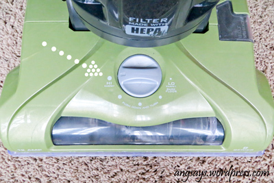 How to properly vacuum rugs
