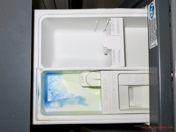 Tips to Cure a Stinky Washer Clean the Washer Smell