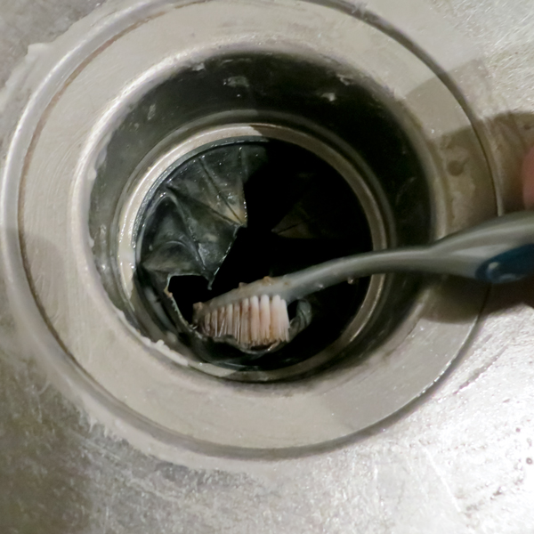 cleaning stainless steel