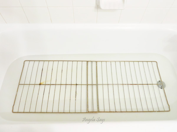 how-to-clean-oven-racks