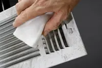 KIWI's air vent cleaning