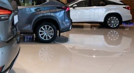 Car-Showroom-Cleaning